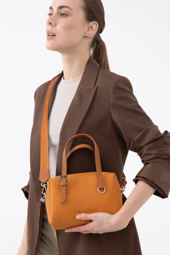 BENETTON 1582 HARDAL/CAMEL - 1